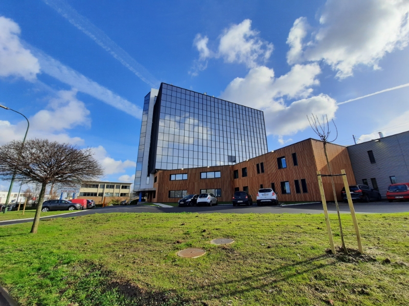 Offices to let in renovated building in Anderlecht