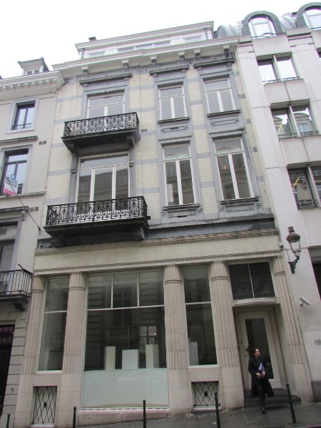 Prestigious office building in the center of Brussels for rent.
