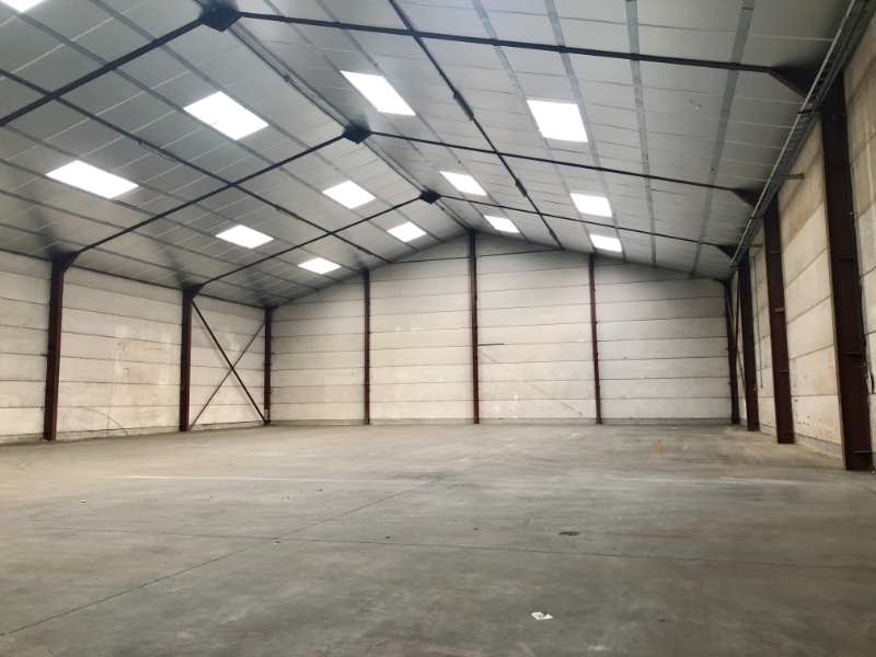 Warehouse of 600 m² for rent in Gavere